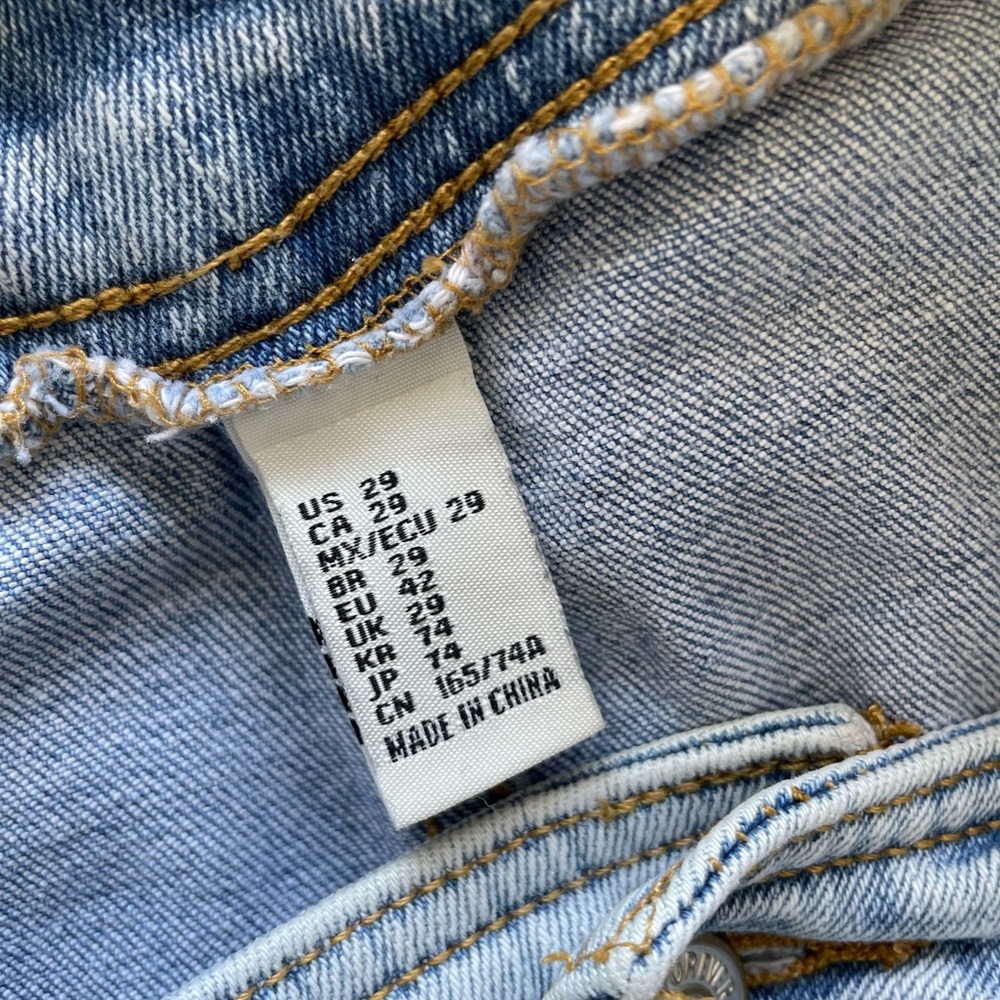 Forever 21 Light Wash High Rise Belted Skinny Jeans Frayed Hem Size 29 - Picture 4 of 5